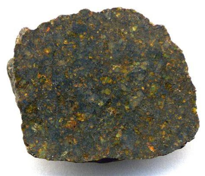 Do meteorites contain diamonds?