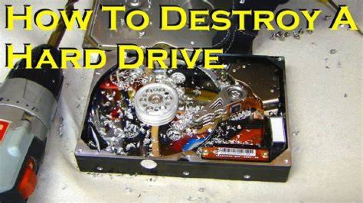 Will vinegar destroy a hard drive?